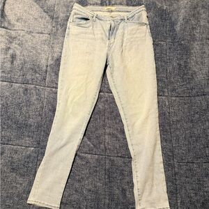 Light Wash Denim Jeans